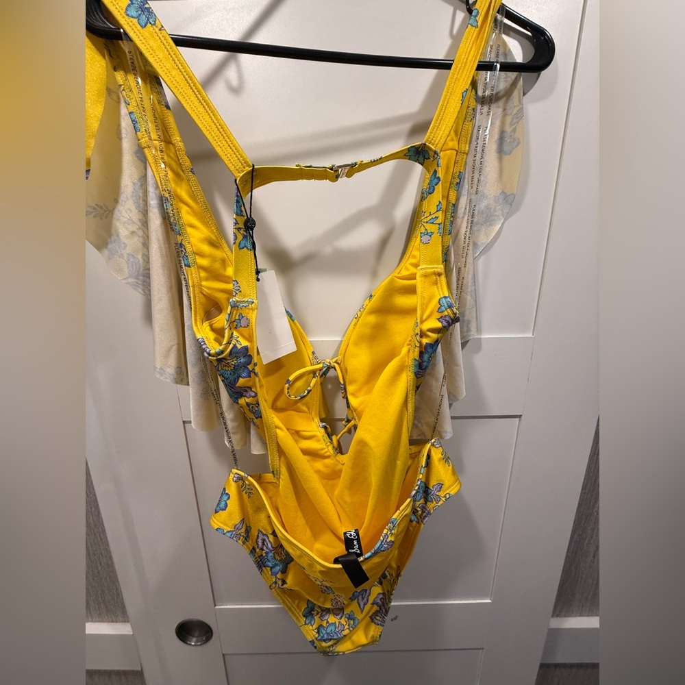 Sam Edelman Yellow Flora Monokini size Large, NWT! - Picture 9 of 14